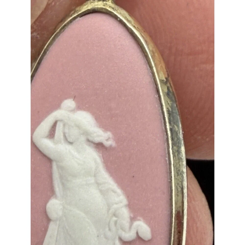 Wedgwood Jasperware Black & Pink Ring Necklace Jewelry Set 2 PCs - Picture 11 of 15